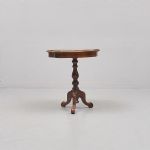 1231 7424 PEDESTAL TABLE